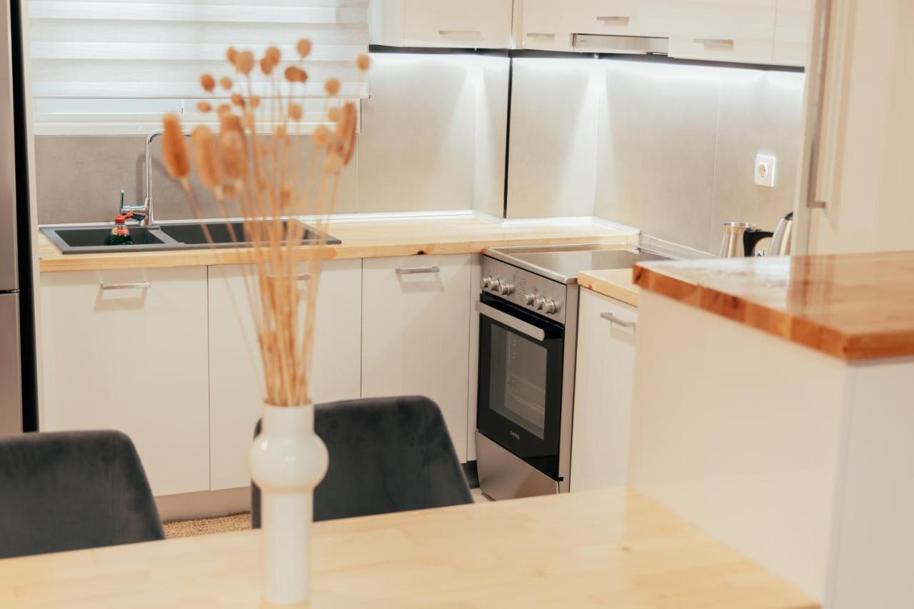 Mpetsos Apartment Ateny Zewnętrze zdjęcie